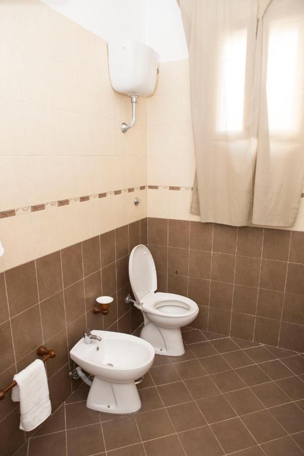 Airport House Apartment Napoli Bagian luar foto