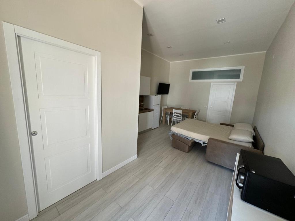 Airport House Apartment Napoli Bagian luar foto