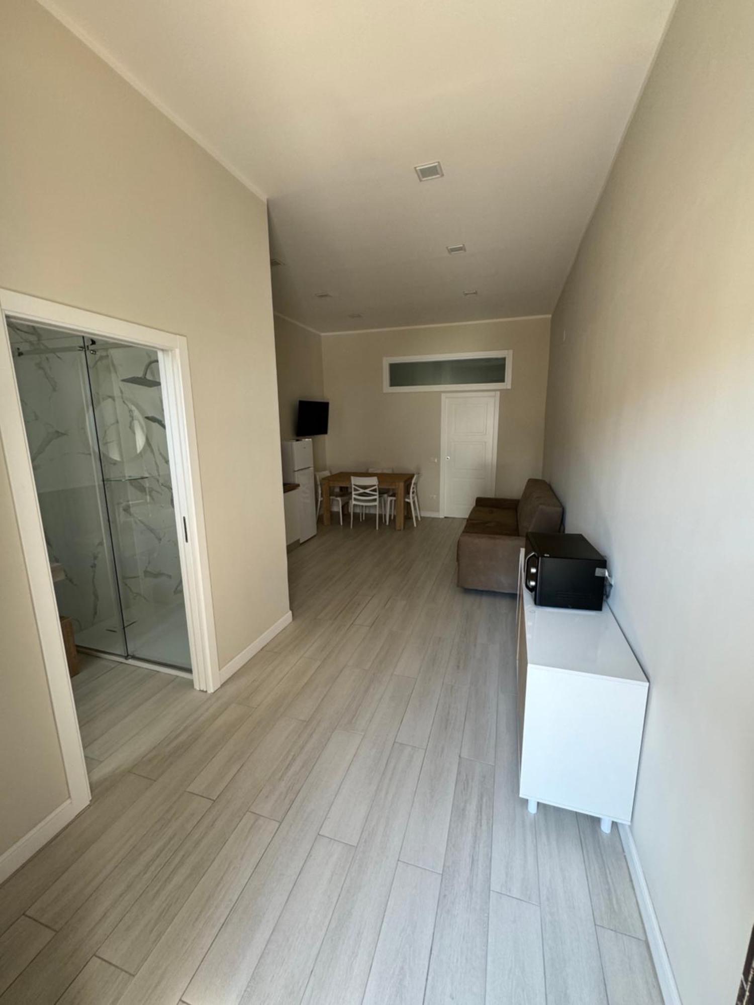 Airport House Apartment Napoli Bagian luar foto